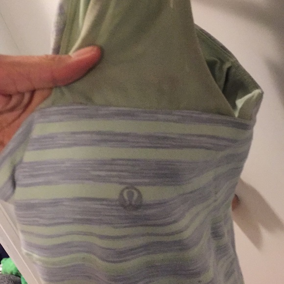 Mint green lulu lemon tank top - Picture 2 of 5